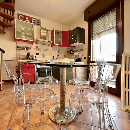 Apartmán 105 - Su Due Livelli In Zona Tranquilla *