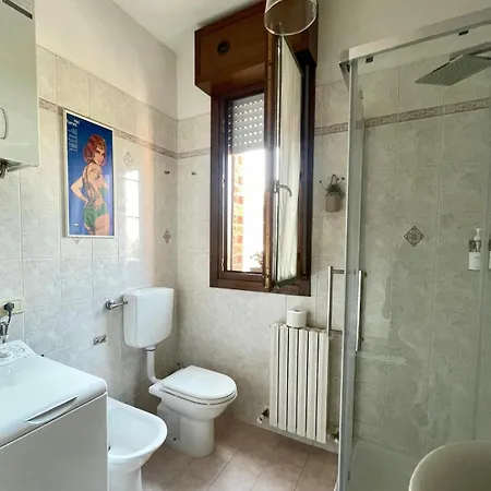 105 - Su Due Livelli In Zona Tranquilla Apartament