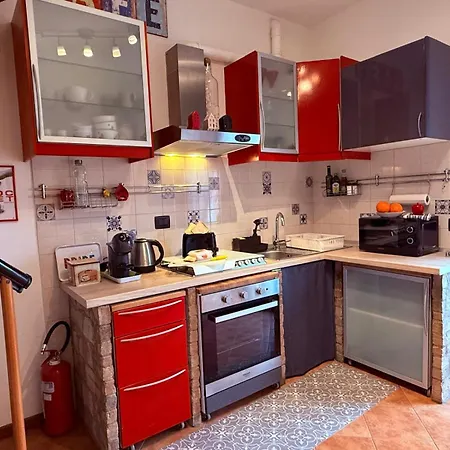105 - Su Due Livelli In Zona Tranquilla Διαμέρισμα *