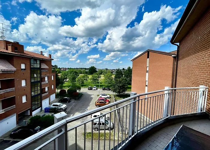 105 - Su Due Livelli In Zona Tranquilla * Soliera